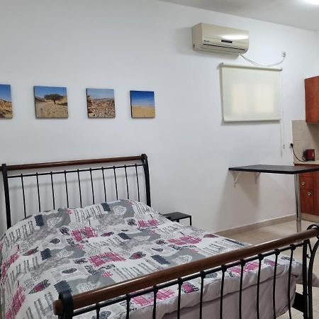 הבית באלרואי Lägenhet Rishon LeZion Exteriör bild