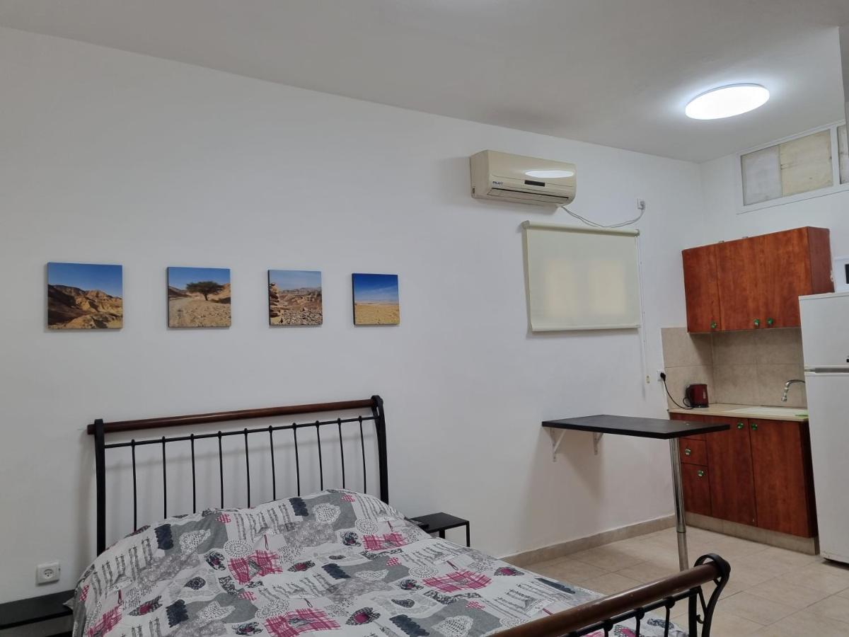 הבית באלרואי Lägenhet Rishon LeZion Exteriör bild